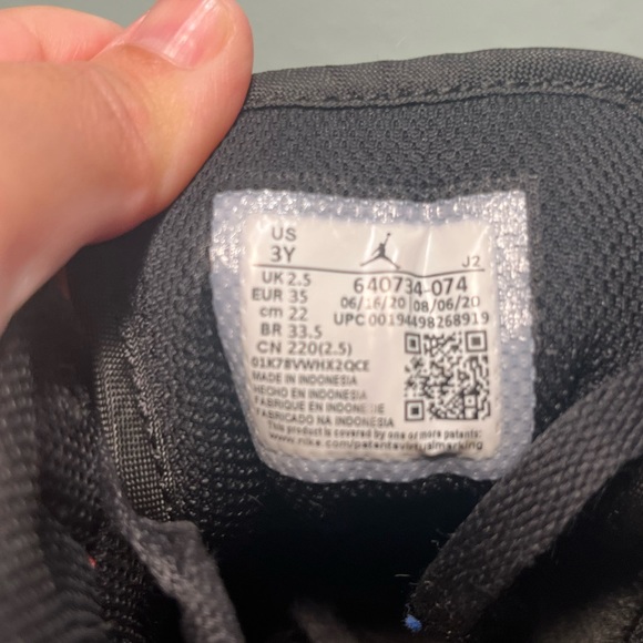 NIKE Air Jordan 1 Mid Banned 2020 Kids Size 3 - Picture 11 of 16